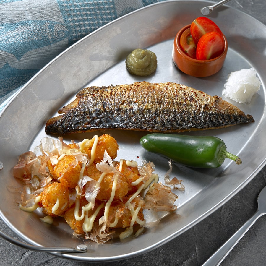 펍스를 곁들인 고등어 요리