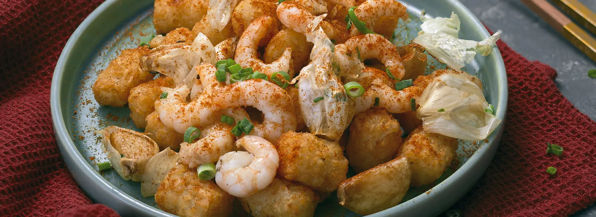 TATER TOTS & CHILI SHRIMPS